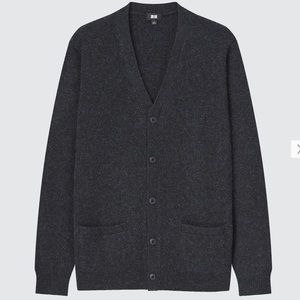 USED UNIQLO PREMIUM LAMBSWOOL V-NECK LONG SLEEVE CARDIGAN